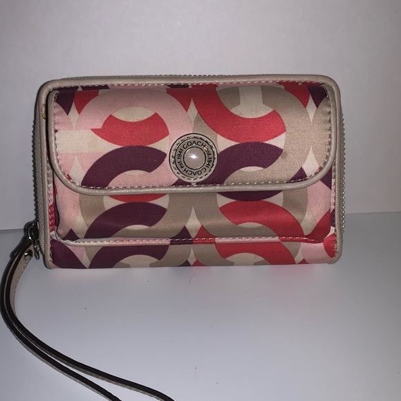 Coach Handbags - SOLD!!!!Coach wristlet